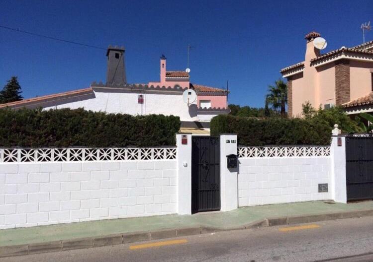 Villa Chalet Palacio Valdes à Torremolinos Extérieur photo